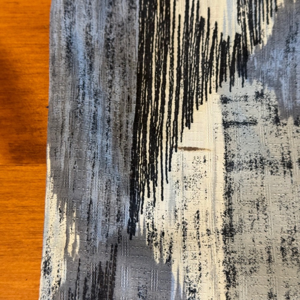Tommy Bahama Mens XXL Silk Camp Shirt Abstract Ikat Print Blue Grey Short Sleeve - Picture 8 of 8